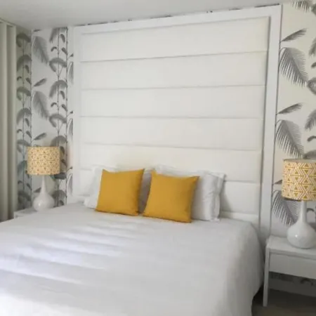 Cristal & فندق 4*