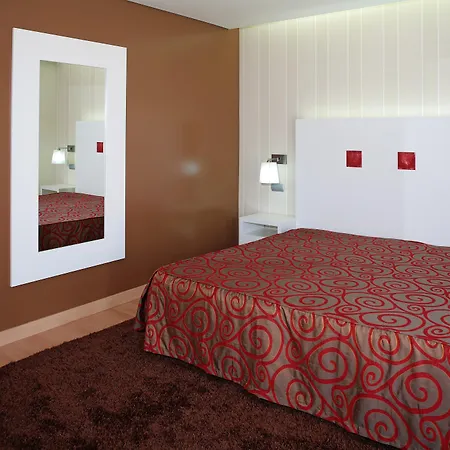 Cristal & 4* Vieira de Leiria