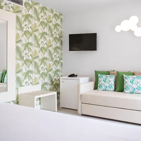 Cristal & فييرا دي ليريا